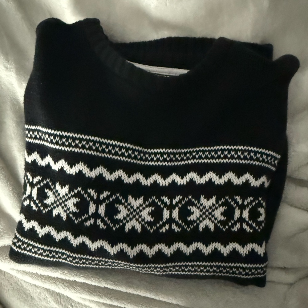 Holiday winter Black and White Knit Sweater